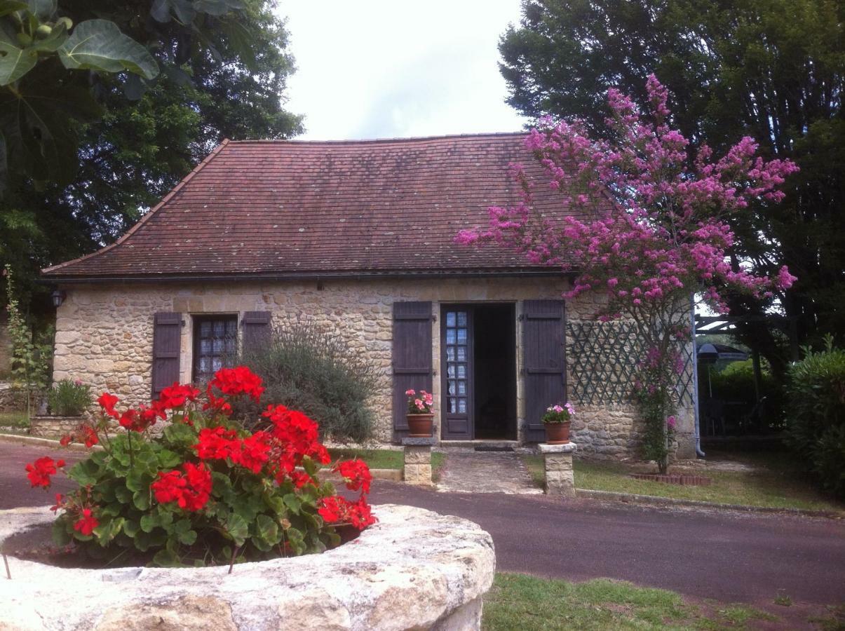 Cottage Poppy Tursac Exterior photo